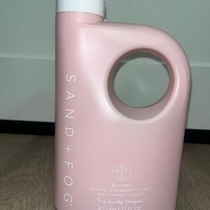 Sand + Fog viral Bloom laundry detergent